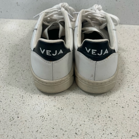 Veja White and Black Casual Sneakers - Picture 4 of 5